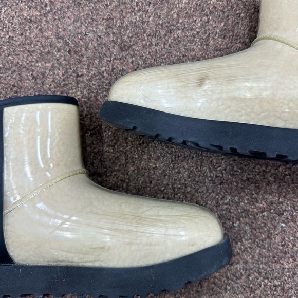 Ugg boots - Picture 2 of 6